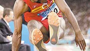 Empezó a ganarse la vida dando clases de Educación Física en Guadalajara. Aparecieron los papeles y vino la nacionalización. Ayer fue bronce con España.