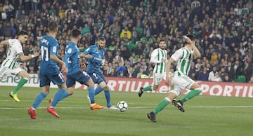 El definitivo 3-5 lo marcó Benzema.