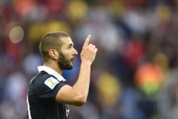 Benzema celebra el 1-0.