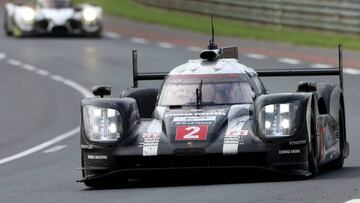 El Porsche 2 de Romain Dumas of France, Neel Jani y Marc Lieb, ganador de la 84&ordf; edici&oacute;n.