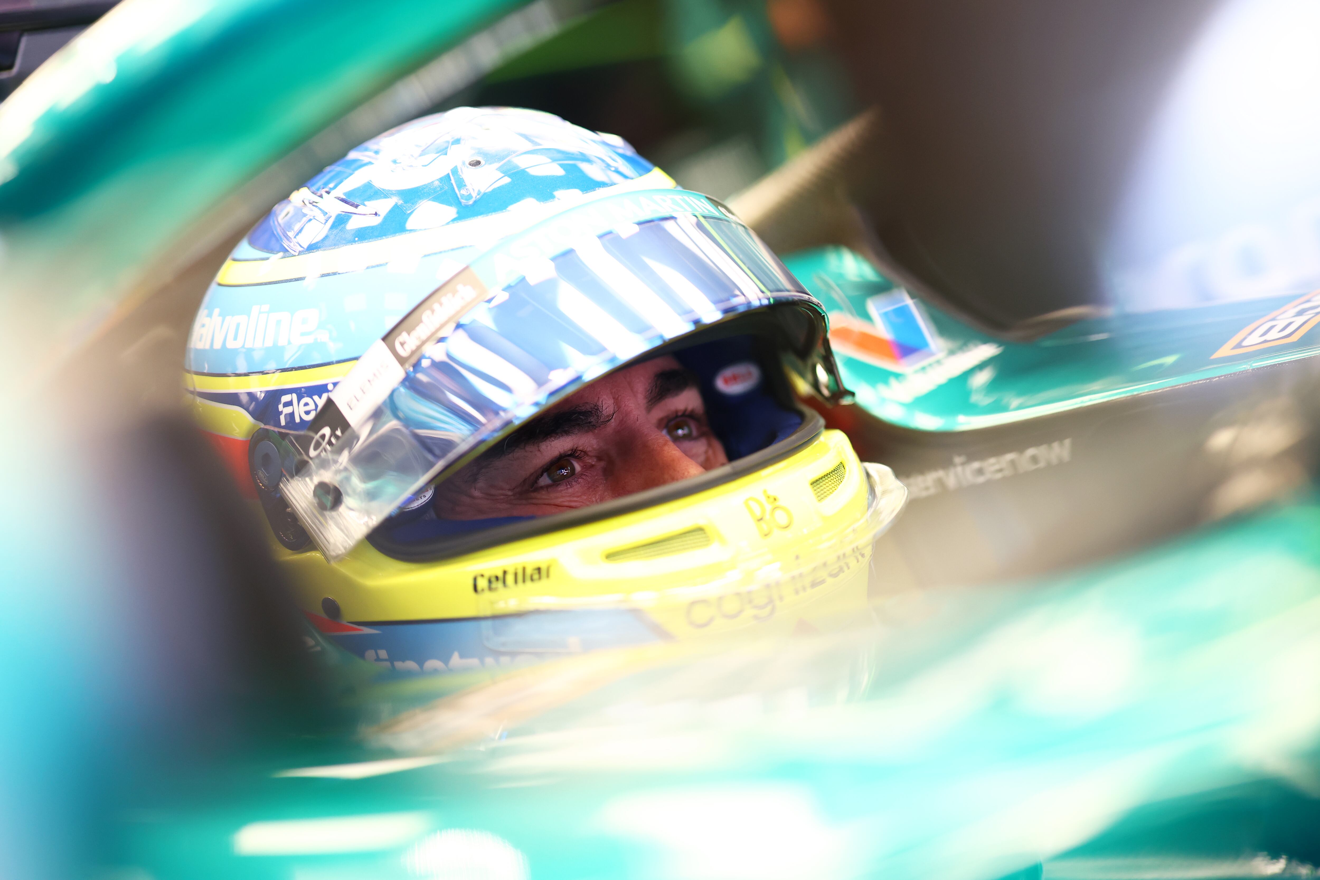 Fernando Alonso (Aston Martin AMR25). Sao Paulo, Brasil. F1 2025.