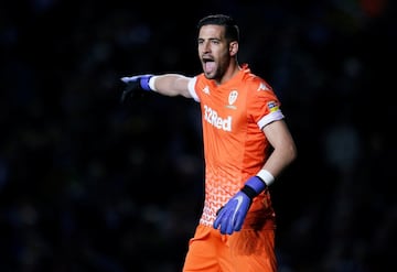 Portero de gran experiencia en el fútbol español, llegó al Leeds cuando este jugaba en la Segunda División inglesa. Acaba de ascender a la Premier, tiene contrato por tres campañas más, hasta 2023 y su valor de mercado es de dos millones.