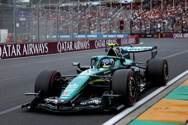 Alonso sostiene a Aston: “Ganamos dos segundos solo por rodar”