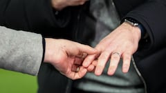 Frank Lampard breaks hand in Everton celebrations