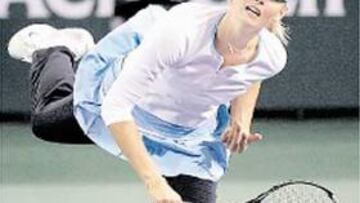 <b>FALDA-CHÁNDAL. </b>Sharapova jugó de esta guisa contra Raymond.