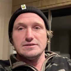 “Me sacaron inconsciente de un bar hace 10 años, no parecía que podría vivir del surf”