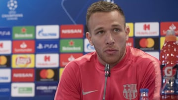 El centrocmapista brasile&ntilde;o del Barcelona, Arthur Melo, en rueda de prensa.