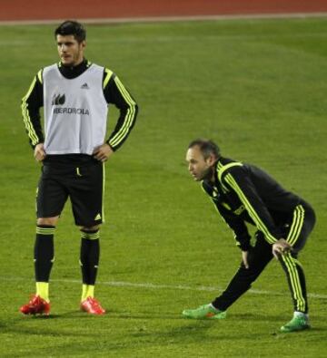 Morata e Iniesta.