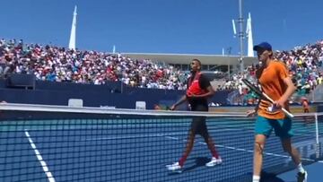 Kyrgios est¨¢ fuera de control y va a m¨¢s: escuchen lo que le grit¨® al ¨¢rbitro tras perder