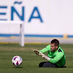 Dani Jiménez, de nuevo en la encrucijada del mercado invernal