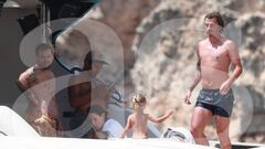 Antoine Griezmann waits for conflict resolution in Ibiza