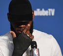 LeBron: "He jugado con la mano rota los tres últimos partidos"