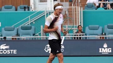 25 March 2022, US, Miami Gardens: German tennis player Alexander Zverev in action against Croatia&#039;s Borna Coric during their Men&#039;s Singles tennis match of the 2022 Miami Open Tennis Tournament at Hard Rock Stadium in Miami Gardens, Florida. Photo: -/SMG via ZUMA Press Wire/dpa
 25/03/2022 ONLY FOR USE IN SPAIN
