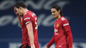 West Bromwich (United Kingdom), 14/02/2021.- Harry Maguire of Manchester United (L) reacts during the English Premier League soccer match between West Bromwich Albion and Manchester United in West Bromwich, Britain, 14 February 2021. (Reino Unido) EFE/EPA