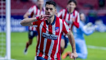 Luis Suárez celebra su gol en el Atlético-Valencia de la 20-21.