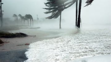SkyAlert no descarta que Huracán Erick toque tierra en México como categoría 4: alertan por rápida evolución.