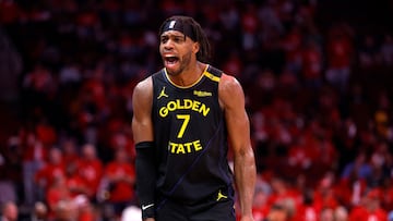 HOUSTON, TEXAS - MAY 04: Buddy Hield #7 of the Golden State Warriors reacts against the Houston Rockets after making a three-point basket during the fourth quarter in Game Seven of the Western Conference First Round NBA Playoffs at Toyota Center on May 04, 2025 in Houston, Texas. NOTE TO USER: User expressly acknowledges and agrees that, by downloading and or using this photograph, User is consenting to the terms and conditions of the Getty Images License Agreement. Tim Warner/Getty Images/AFP (Photo by Tim Warner / GETTY IMAGES NORTH AMERICA / Getty Images via AFP)