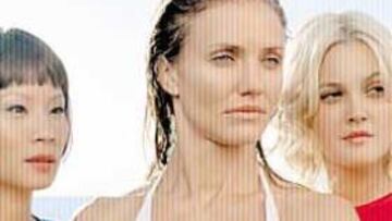 <b>ELEGIDA</B>. La rubia Barrymore junto a Lucy Liu y Cameron Díaz.