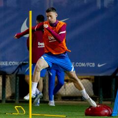 Xavi da permiso a Lenglet para que no se incorpore el 4 de julio