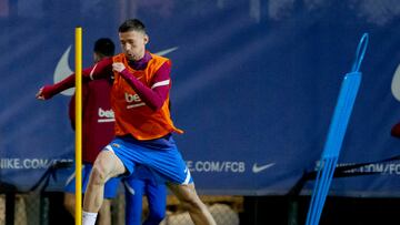 Clément Lenglet durante un entrenamiento con el FC Barcelona.