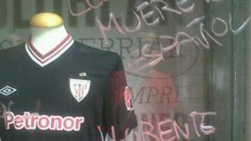 <strong>LAS PINTADAS CONTRA LLORENTE.</strong>