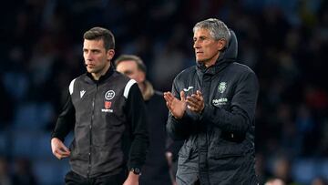 VIGO, SPAIN - JANUARY 13:  Quique Setien, Head Coach of Villarreal CF reacts during the LaLiga Santander match between RC Celta and Villarreal CF at Estadio Abanca Balaidos on January 13, 2023 in Vigo, Spain. (Photo by Jose Manuel Alvarez/Quality Sport Images/Getty Images)