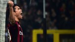 Carlos Bacca ilusiona a la hinchada del Milan con sus goles 