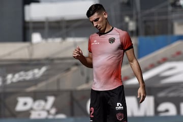 El futbolista uruguayo no fue contemplado en los planes del FC Juárez.
“Me hablaron de la gran ciudad antes de llegar , pero no me contaron que me iba a encontrar con su gente increíble , con un gran calor humano que se respiraba a donde vayas”, indicó Rabuñal en su mensaje de despedida.