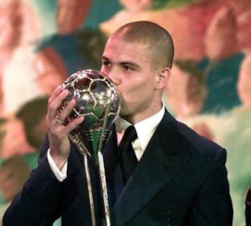 En 1997, además de lograr el balón de oro, se hizo con su segundo Fifa World Player consecutivo.