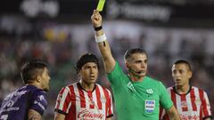 El show del ‘Curro’ Hernández en el Mazatlán vs Chivas