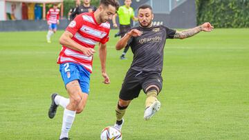 Imagen del partido entre el Recreativo Granada y el Intercity.