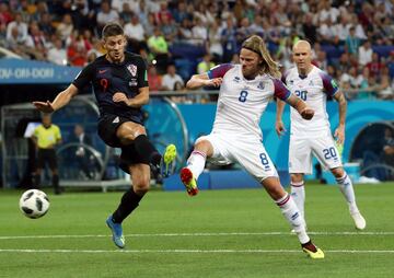 Ocasión de Birkir Bjarnason.