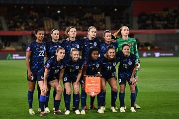 Once inicial de Países Bajos. Esmee Brugts, Caitlin Dijkstra, Dominique Janssen, Vivianne Miedema, Sheerida Spitse, Daphne Van Domselaar, Kerstin Casparij, Jackie Groenen, Lineth Beerensteyn, Lieke Martens y Daniëlle Van de Donk.