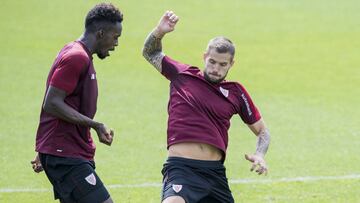 Simón se entrena en Lezama e Iñigo Martínez, muy mejorado