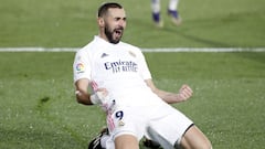 Benzema scores his second and Real Madrid's third against Athletic