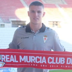 Dani Sandoval llega y Melgar se marcha al Algeciras