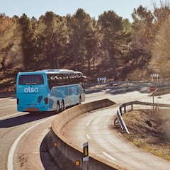 Dos pasajeros toman el control de un autobús tras desmayarse el conductor