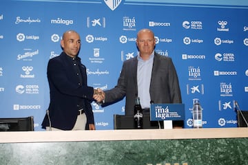 Pepe Mel con Manolo Gaspar el día de la presentación del entrenador.