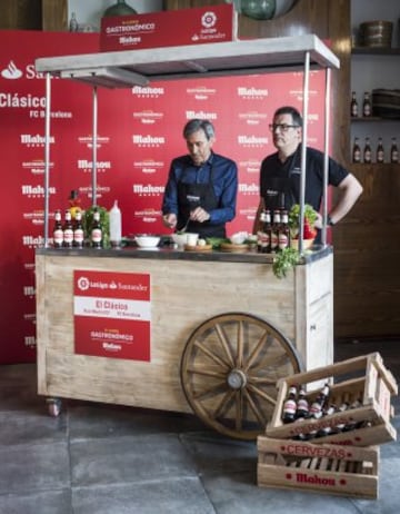 Rafael Alkorta y Lobo Carrasco cocinan 'El Clásico'