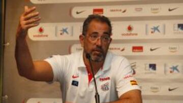 05/09/14
 Rueda de Prensa de la Seleccion Espa&ntilde;ola de Baloncesto Juan Antonio Orenga
 
 