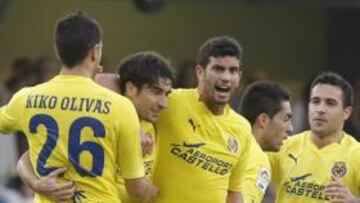 <b>SATISFACCIÓN. </b>La plantilla satisfecha con el empate en Almería.
