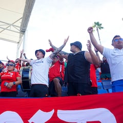 Aficionados del Toluca arruinan la serenata del América