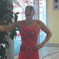 Lidón Muñoz bate el récord de España en los 50 metros libre