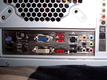 ¿Cuál es el mejor cable para conectar una pantalla a un PC?