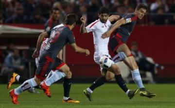 Banega, Jonny Castro y Pablo Hernández.