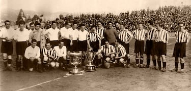 La entidad bilbaína se creó el 18 de julio de 1898. Fue uno de los diez equipos que formaron la competición en 1929. Ha disputado todas las ediciones desde su creación junto con el Real Madrid y el Barcelona. Ha ganado la Liga en 8 ocasiones situándose cuarto en el palmarés. Puntos totales: 3.805 | Partidos jugados: 3.066 | Partidos ganados: 1.322 | Partidos empatados: 731 | Partidos perdidos: 1.013 | Goles a favor: 5.005 | Goles en contra: 4.019