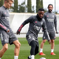 Odegaard se apunta a Mestalla