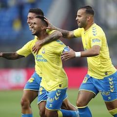 A lomos de Jonathan Viera