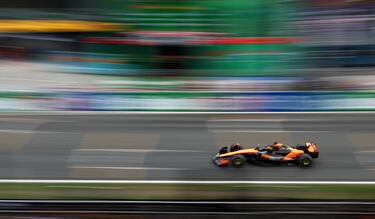 Oscar Piastri en acción durante la carrera. 