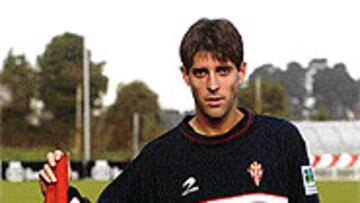 <B>INSPIRADO</B>. David Bauzá esta aprovechando a la perfección la oportunidad con la que se ha encontrado en el once titular del Sporting.